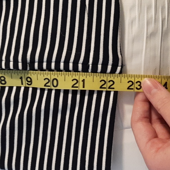 Navy & White striped blazer with shoulder pads - Picture 9 of 9